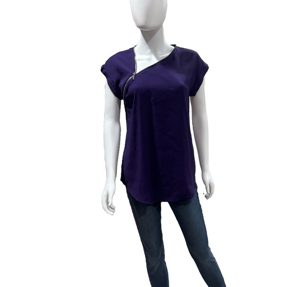 NWT express flowy zip detail chiffon top ❤️ - Picture 3 of 5